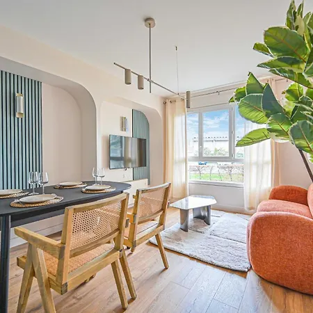 Modern Apartment- 2br-4p- شقة بانيوليه